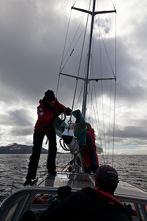 Pascale preparing the sails