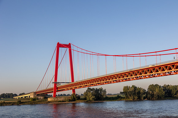 Don't complain about too many bridge pictures
